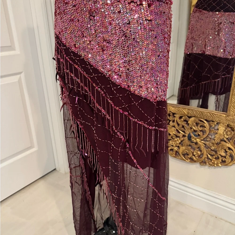 ATTITUDES BY DEBRA Glamorous Burgundy Sequin and beaded‎ evening dress Dress NWT